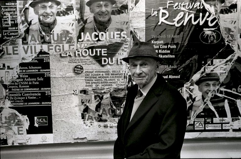 Jacques Villeglé, French Artist Who Worked Mainly with Torn Advertisements, Dies at 96