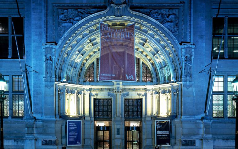 V&A to remove Sackler; Claudia Gould to depart; US museum revises its policy