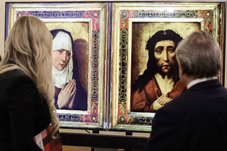 Virgin Mary and Christ diptych, stolen by Nazis during WWII returned to Poland