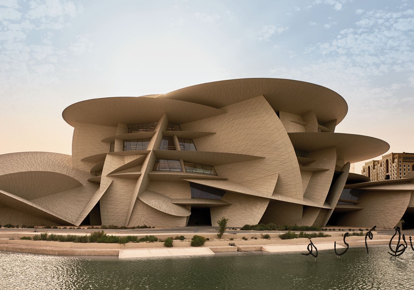 11 Futuristic Buildings With a Touch of Islamic Aesthetics - Abirpothi