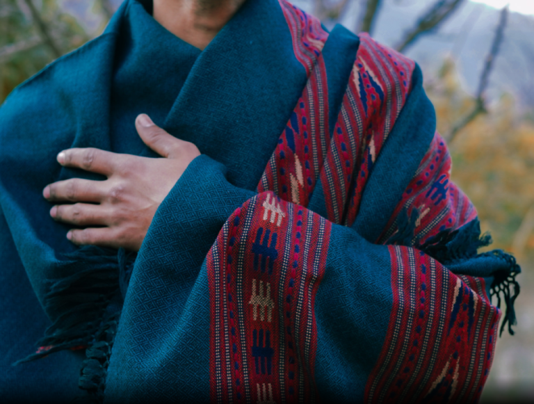 Weaving Warmth: The Evolution and Artistry of Kullu Shawls