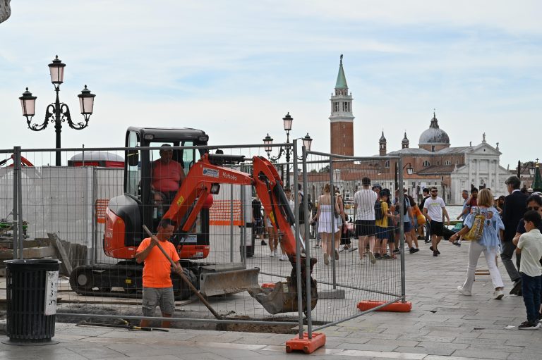 Venice Faces UNESCO’s Endangered Site Listing Due to Climate Change