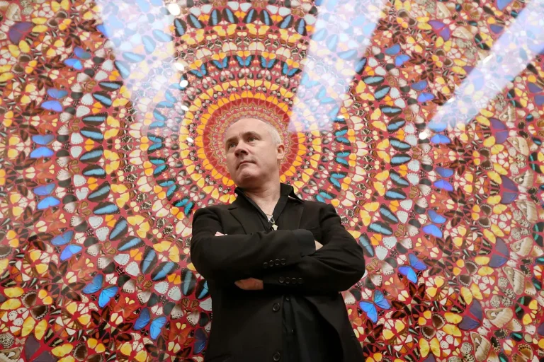 Exploring the Phenomenon of Damien Hirst: Art, Controversy, and Legacy