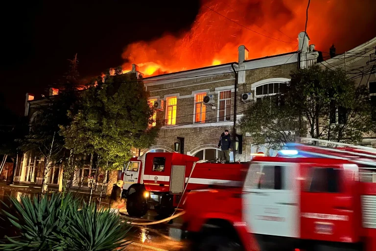 Devastating Fire Destroys Thousands of Artworks in Abkhazia’s National Gallery