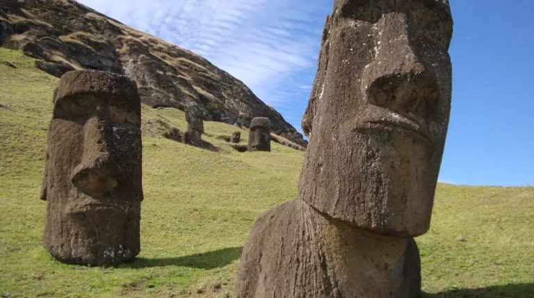 Stone Giants of Mystery: Exploring the Intriguing World of Easter Island’s Moai Statues