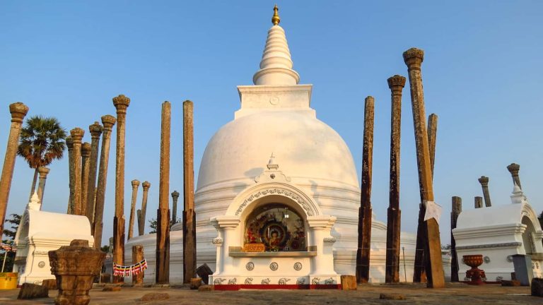 Buddhist Architecture: A Spiritual Journey Through Stupas, Temples, and Zen Garden