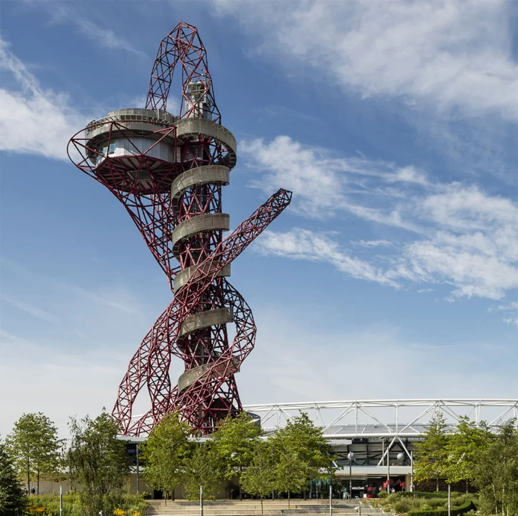 ArcelorMittal Orbit (2012) by Anish Kapoor 