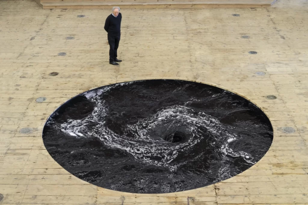 Descension (2014) by Anish Kapoor 