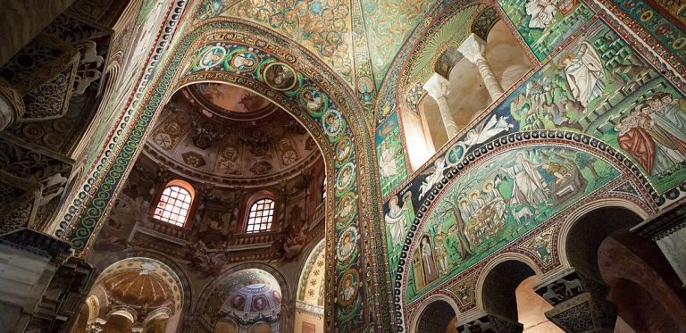 Byzantine Architecture: Origin and Story of an Imperial Art