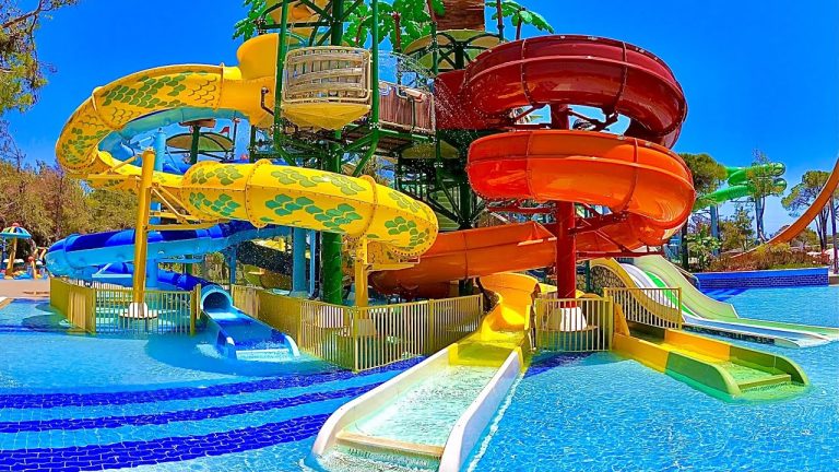 Top Waterparks in the USA for Unforgettable Summer Fun