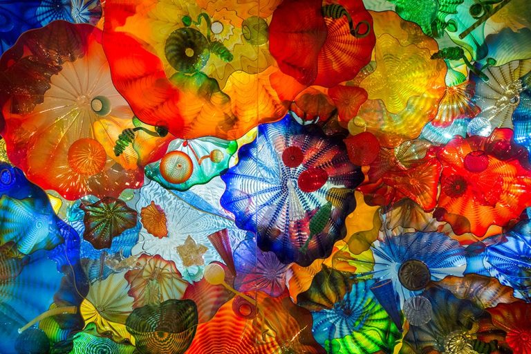 Dale Chihuly: Magician of Light, Color, Glass and Form