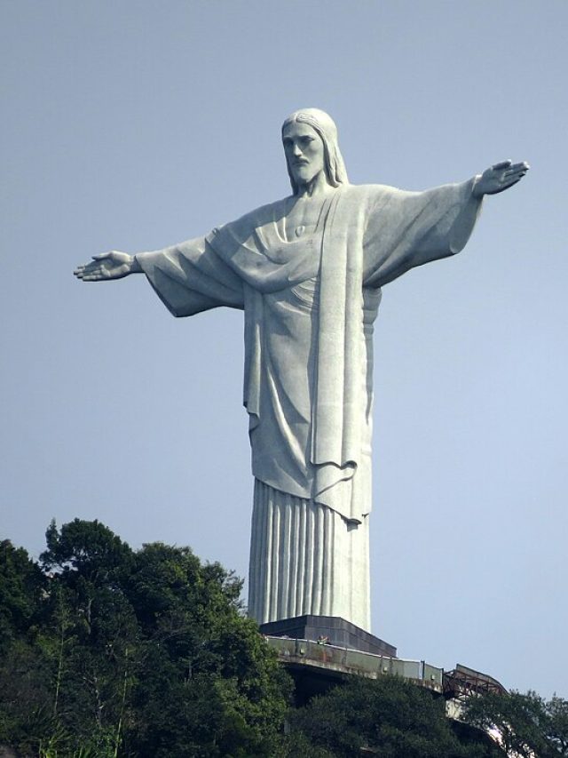 Christ the Redeemer Statue: History, Facts and Aesthetics