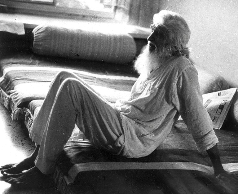 Why Did M.F. Husain Choose to Walk Barefoot?