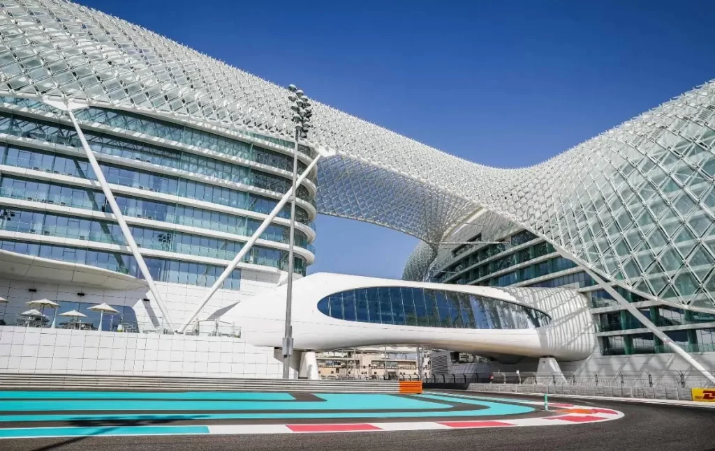 Yas Hotel Abu Dhabi 