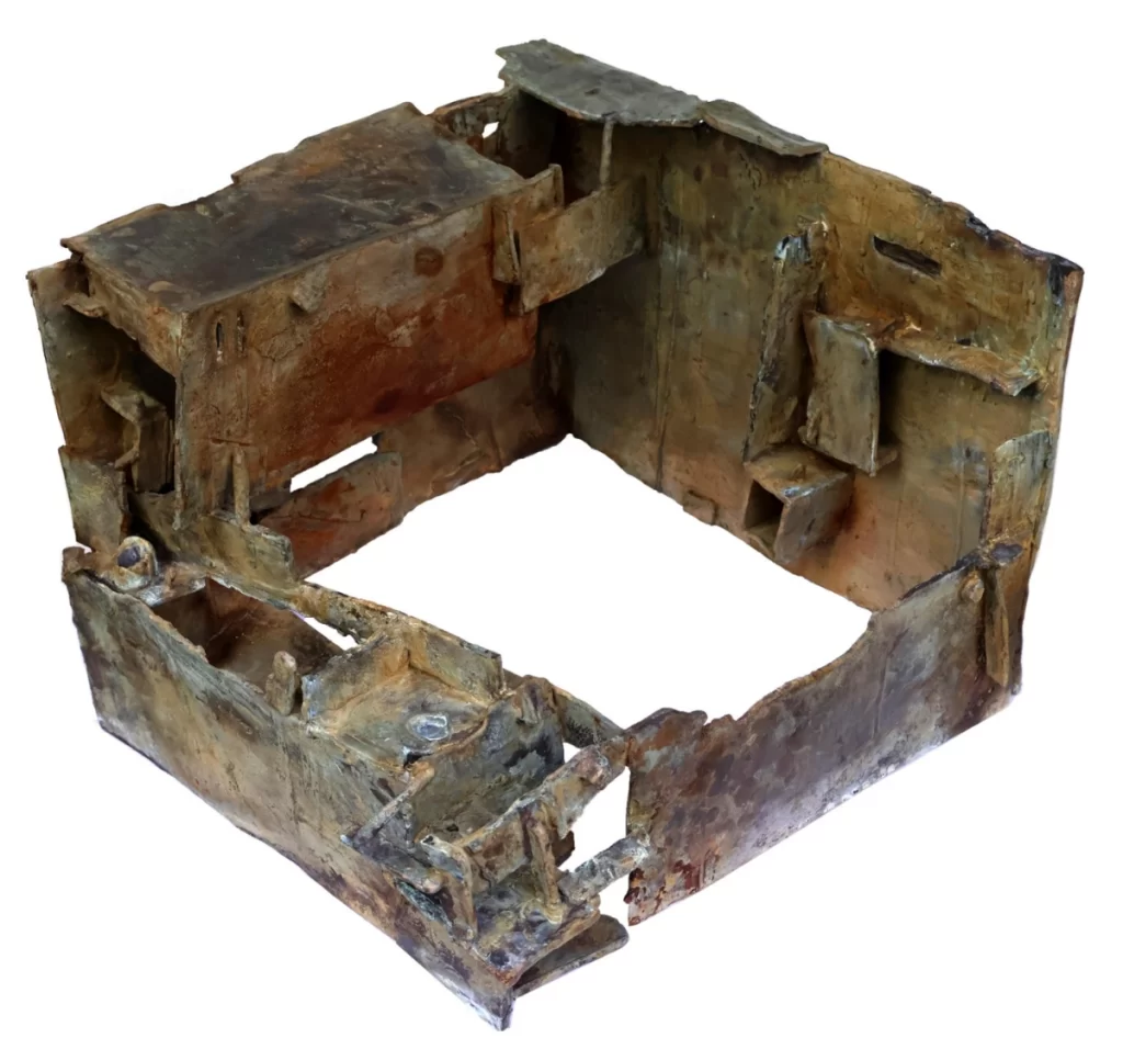Reflection of Mysterious V, Bronze, (14x15x10 in)
